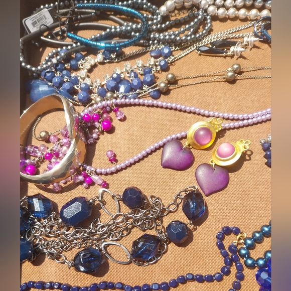 Elegant Blue and Silver Jewelry Set - Picture 15 of 16